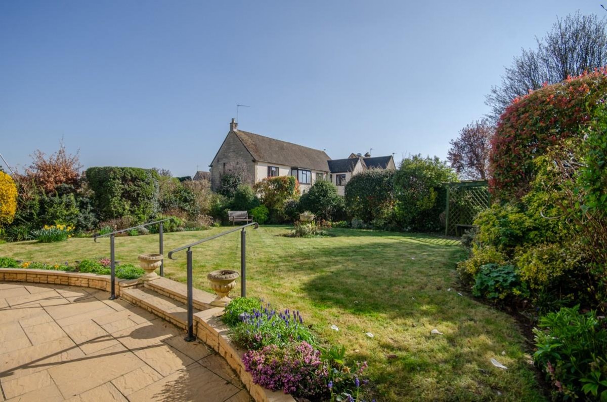 Park Crescent, Frenchay, Bristol, BS16 1PD