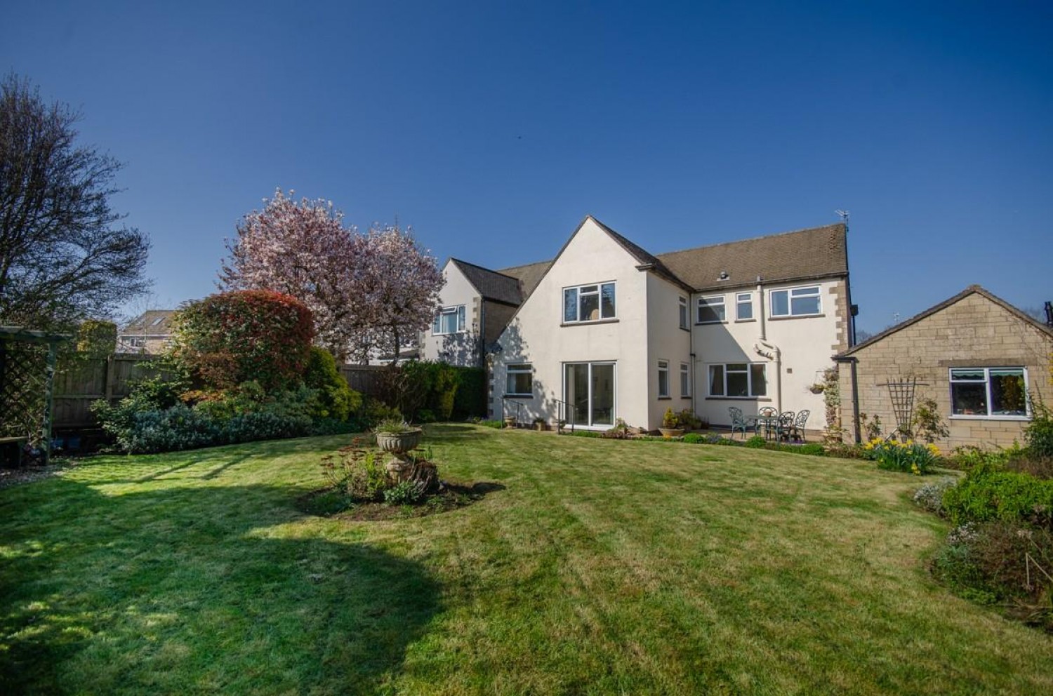 Park Crescent, Frenchay, Bristol, BS16 1PD