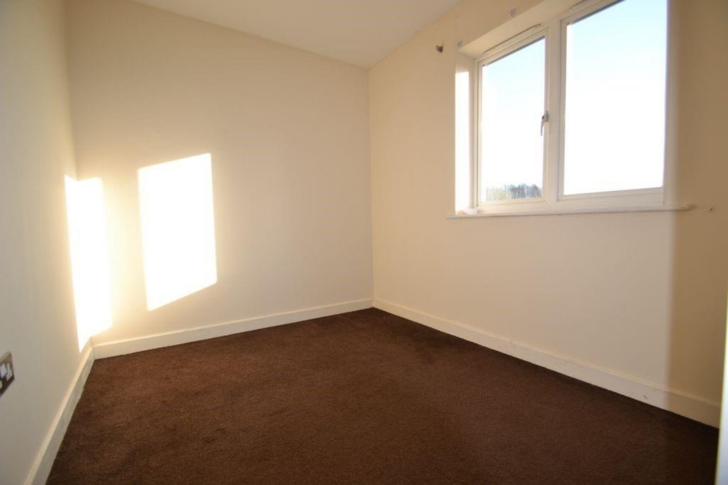 Hevingham Drive, Romford, Essex, RM6 4UA