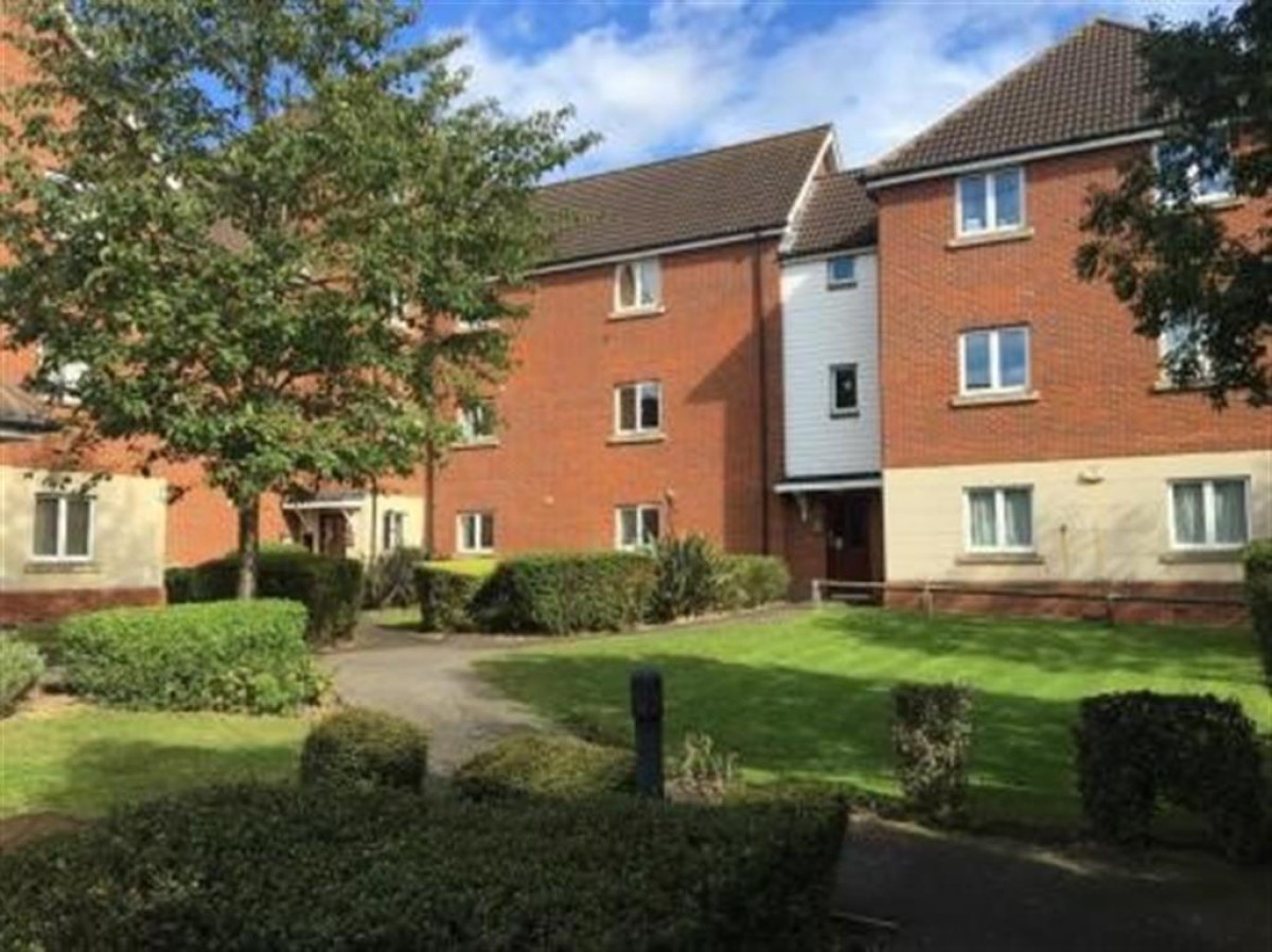 Hevingham Drive, Romford, Essex, RM6 4UA