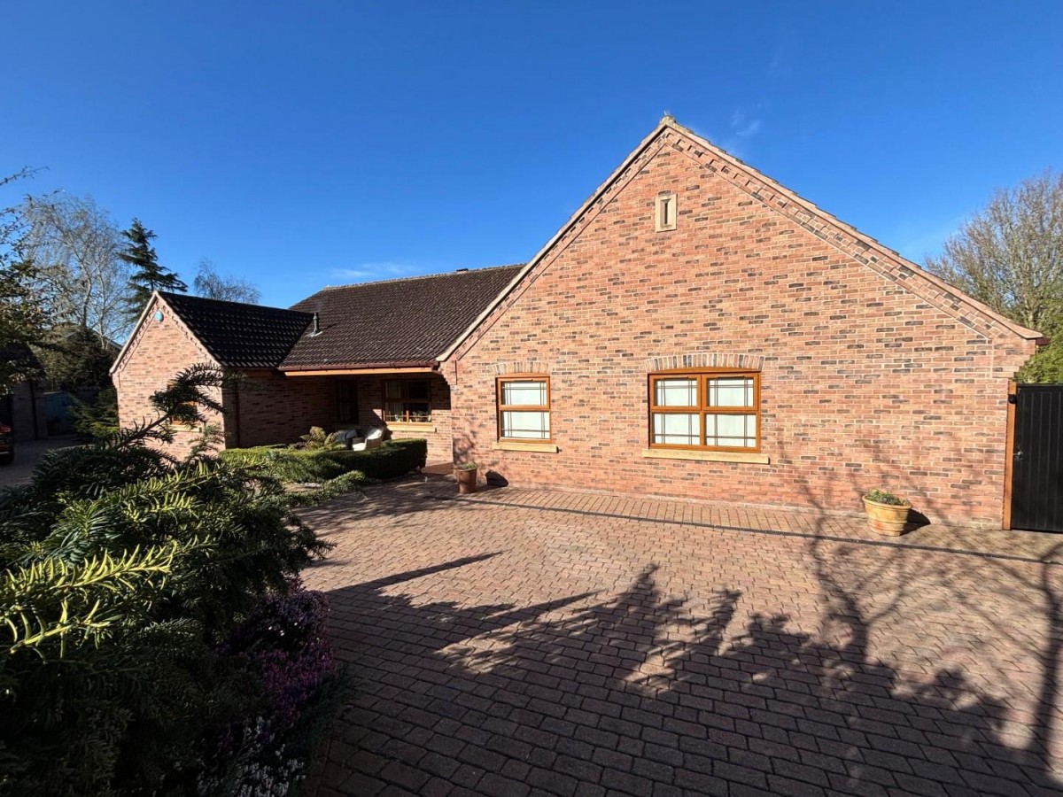 Summer Hill, Gainsborough, DN21 1HQ