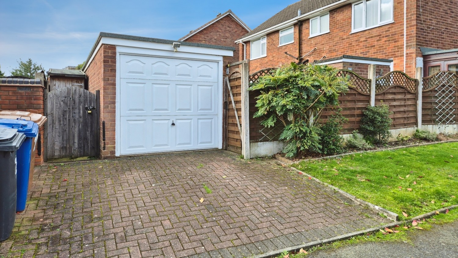 Maidstone Drive, Burntwood