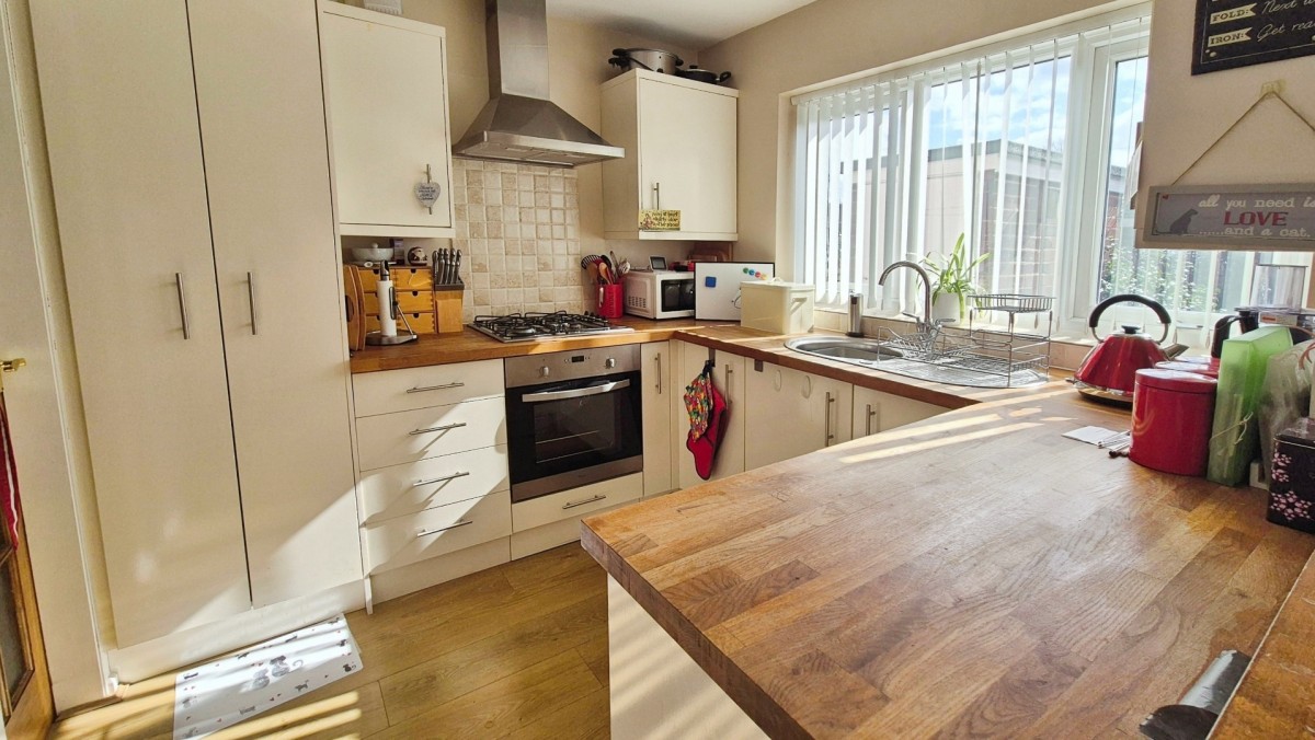 Maidstone Drive, Burntwood