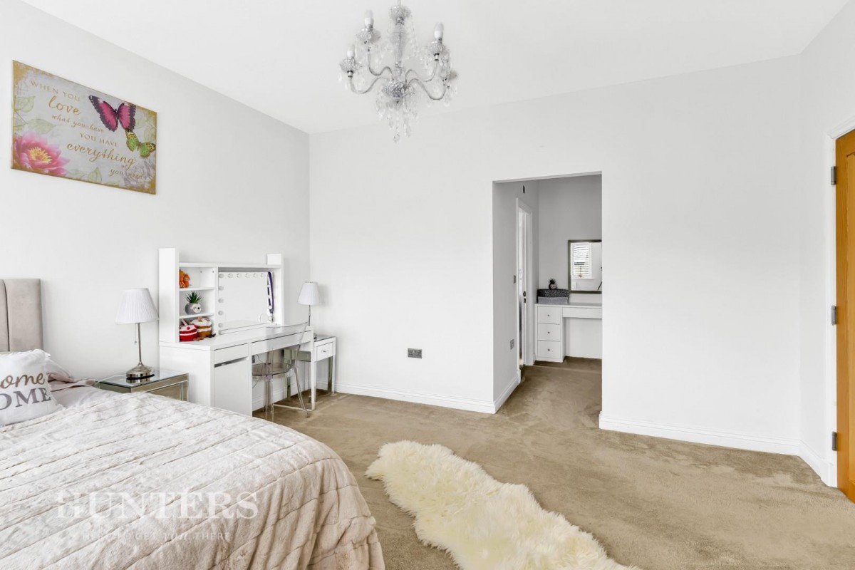 The Villas, Starring Road, Littleborough, OL15 8FH