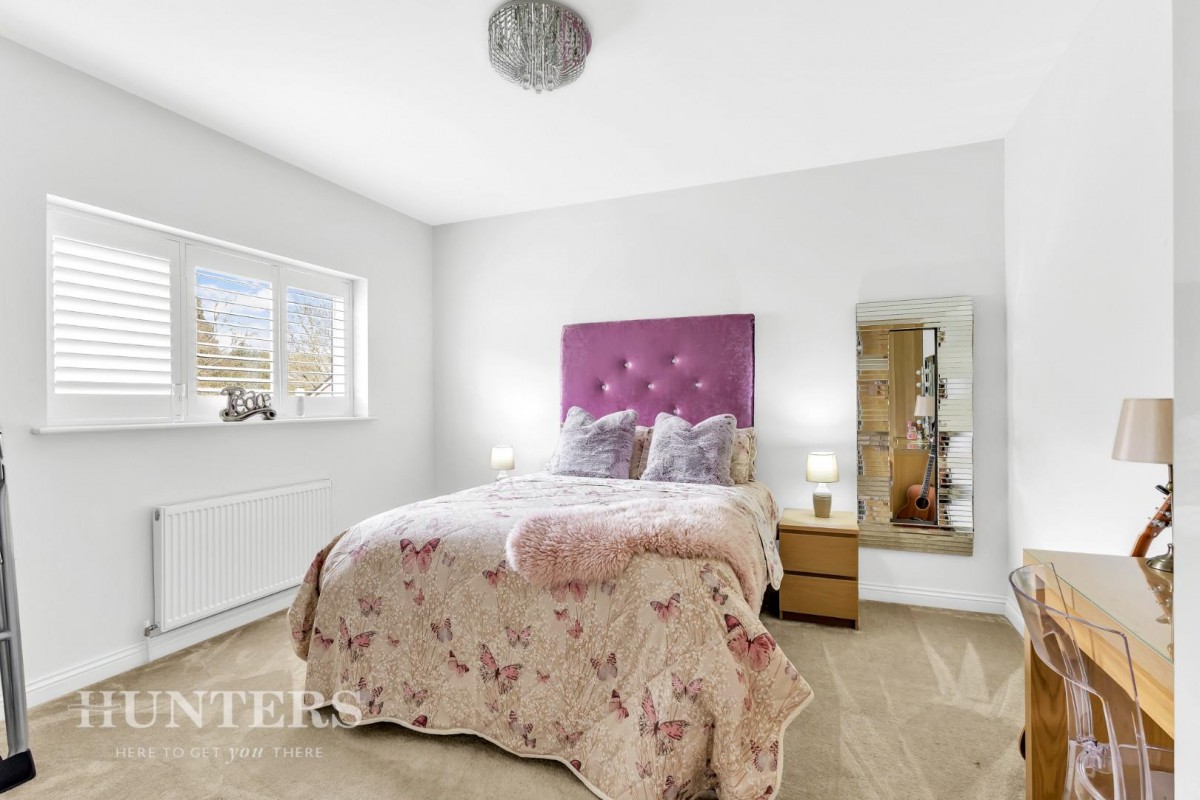 The Villas, Starring Road, Littleborough, OL15 8FH