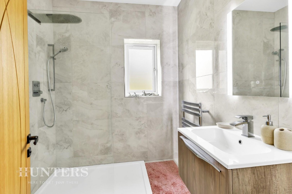 The Villas, Starring Road, Littleborough, OL15 8FH