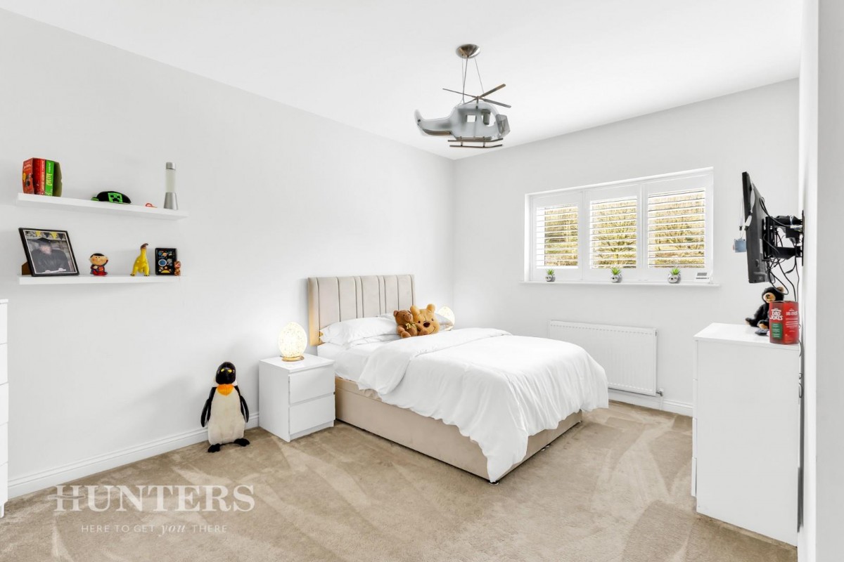 The Villas, Starring Road, Littleborough, OL15 8FH