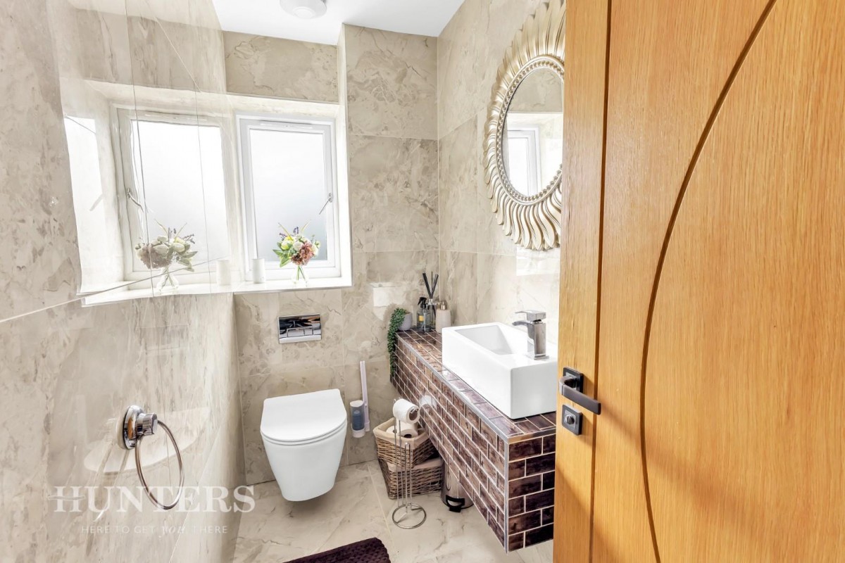 The Villas, Starring Road, Littleborough, OL15 8FH