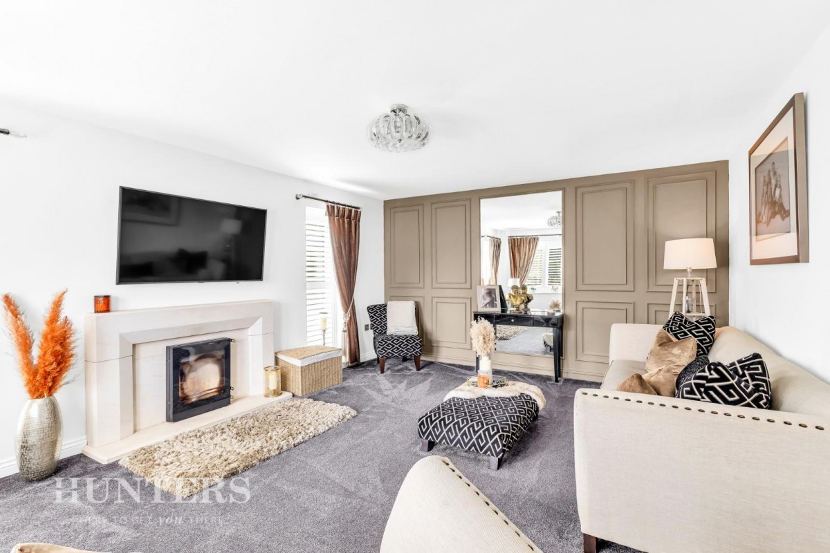 The Villas, Starring Road, Littleborough, OL15 8FH
