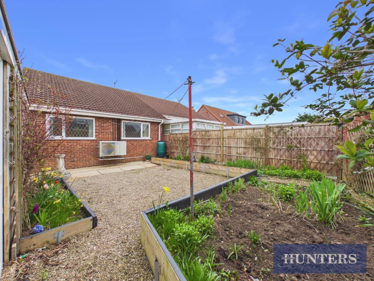 Bloomfield Way, Barmston, Driffield