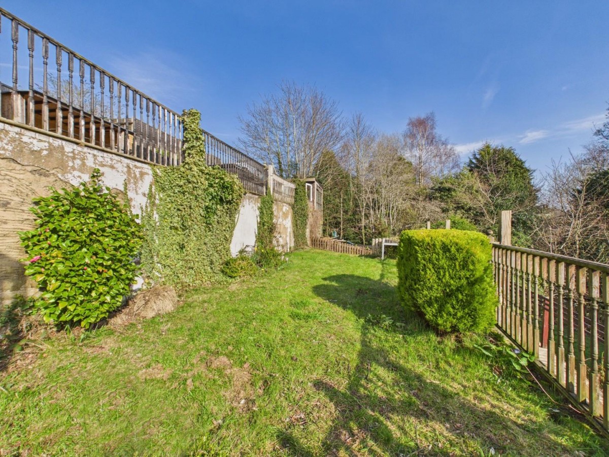 St. Marys Road, Riddlesden, Keighley