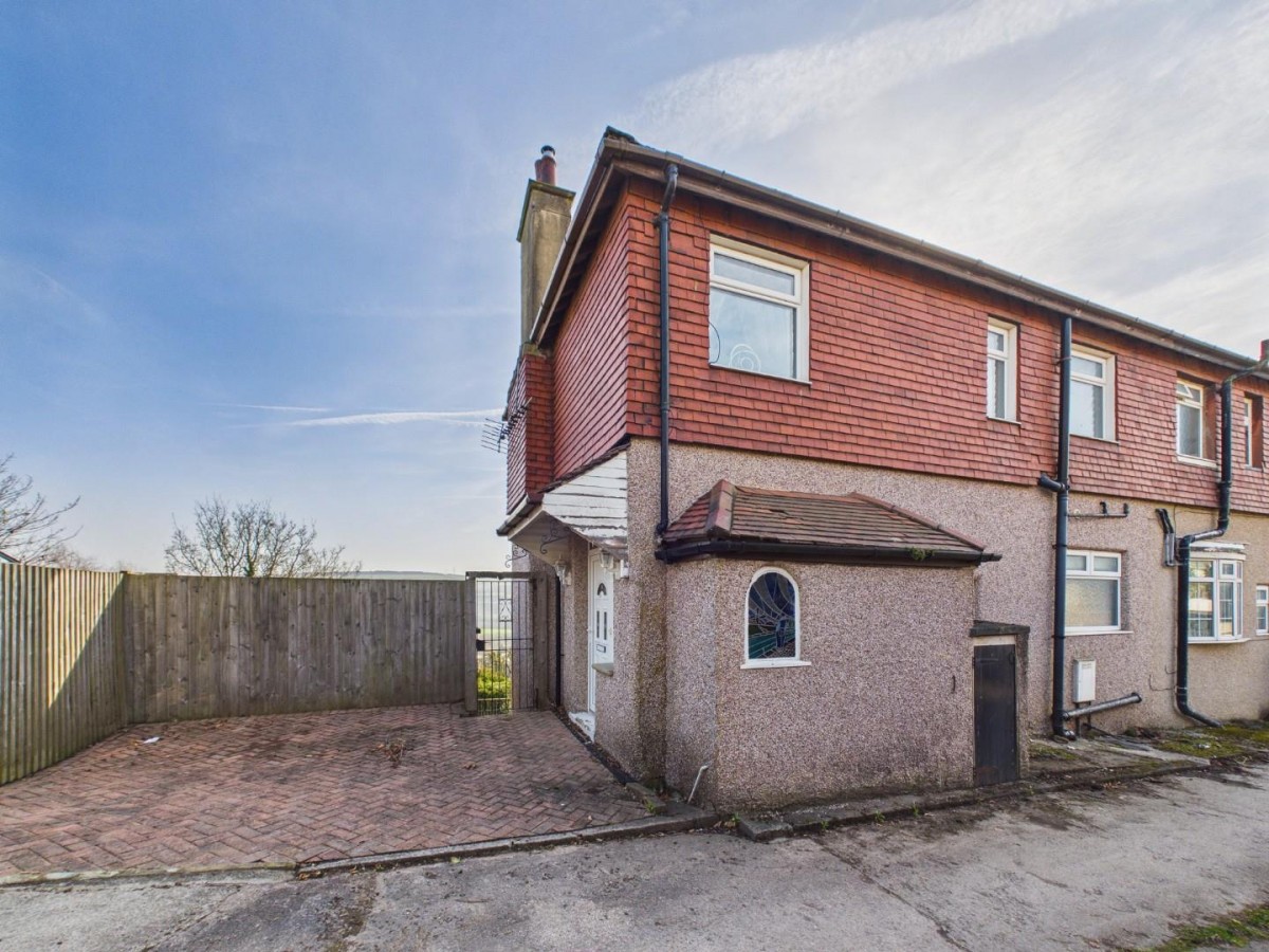 St. Marys Road, Riddlesden, Keighley