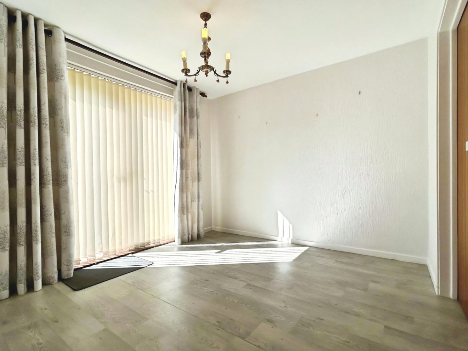 3 bedroom House for sale in Burns Way, Wath-Upon-Dearne, Rotherham