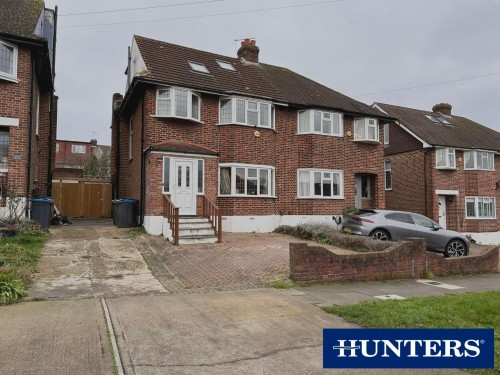 Raeburn Avenue, Surbiton