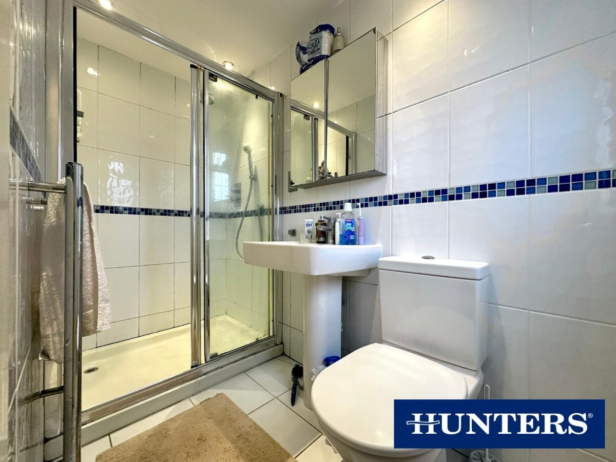 Raeburn Avenue, Surbiton