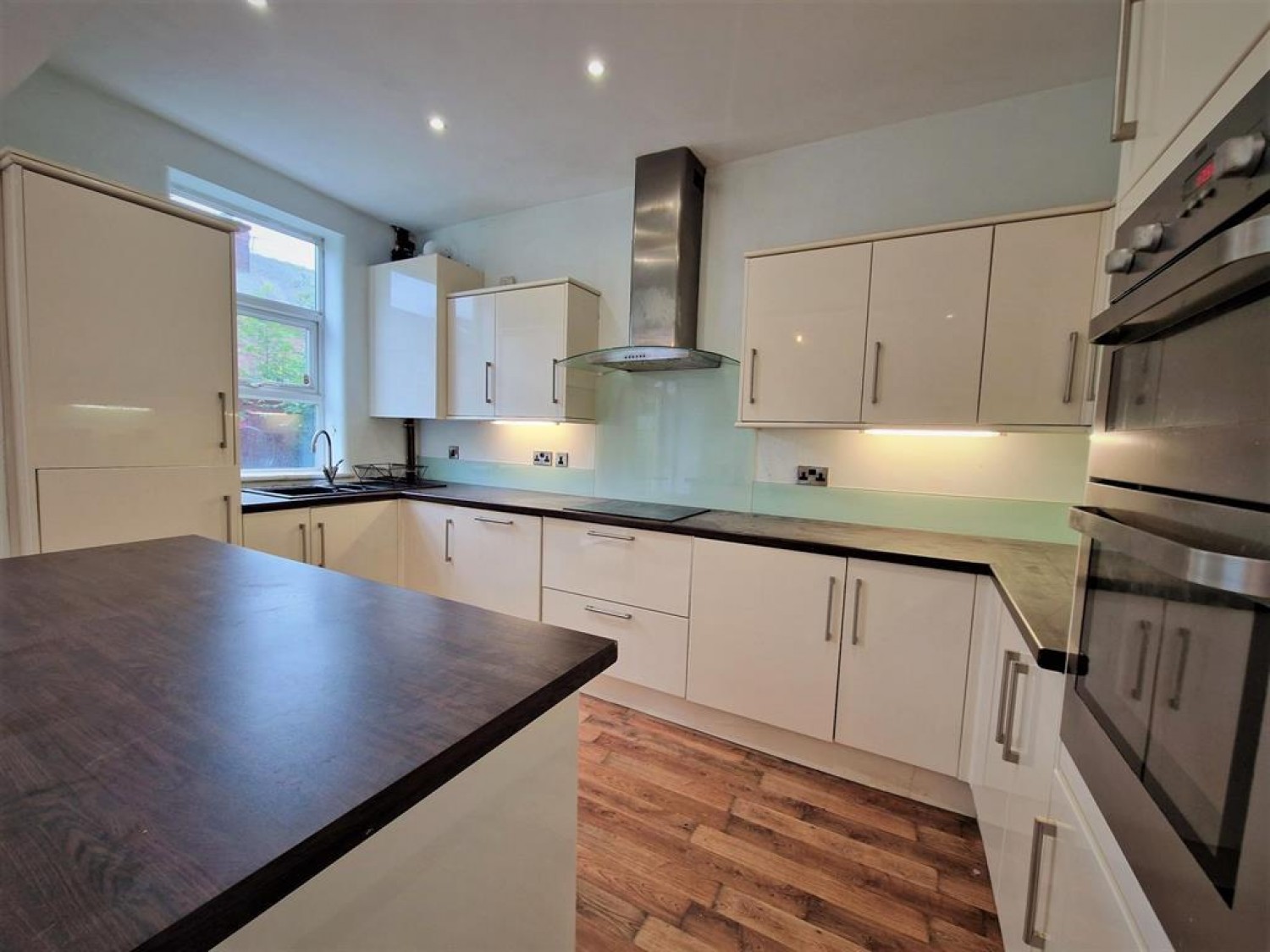 Chretien Road, Manchester, M22 4ES