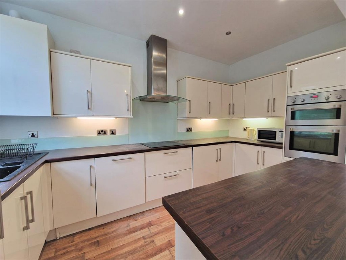 Chretien Road, Manchester, M22 4ES