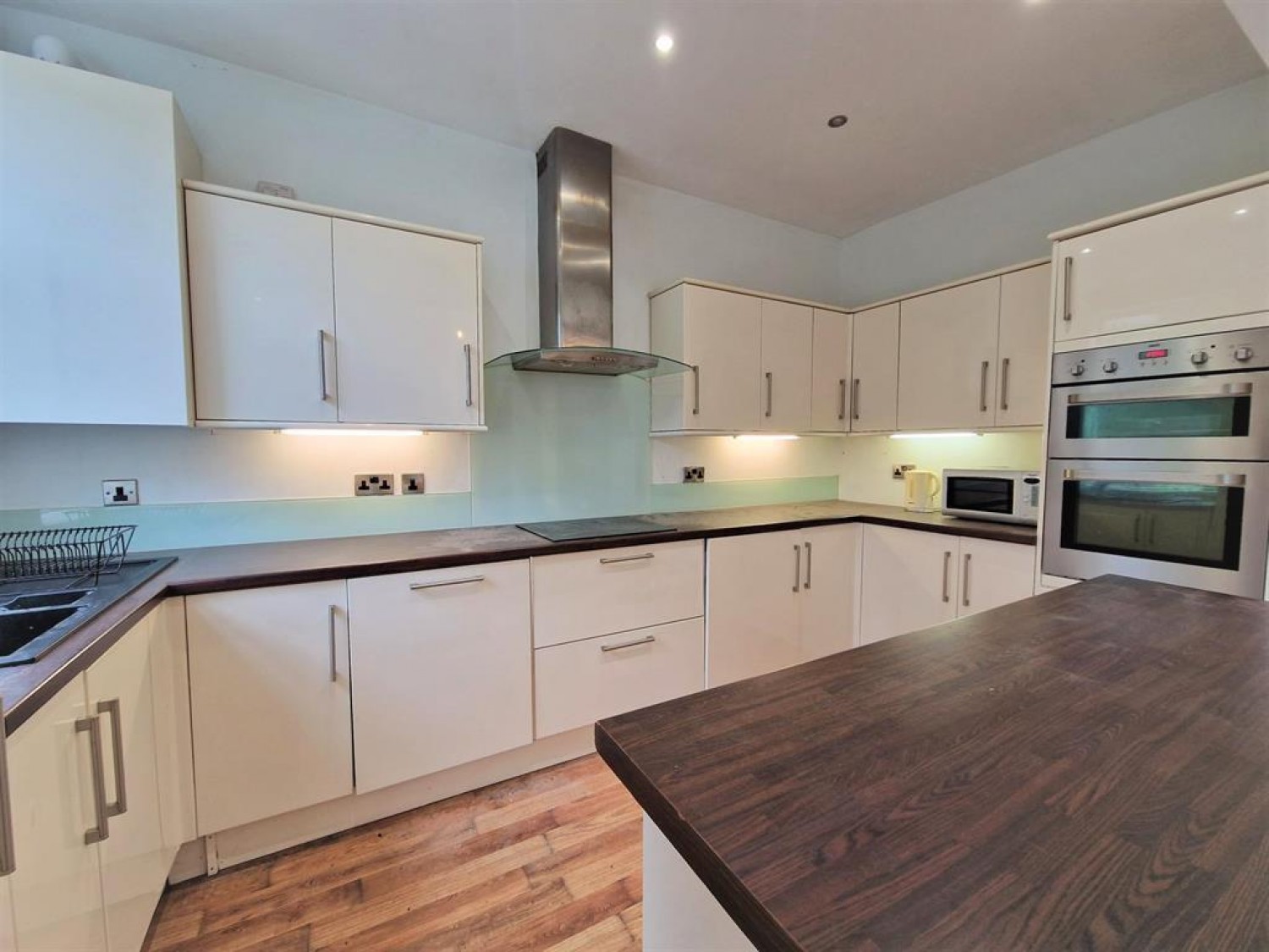 Chretien Road, Manchester, M22 4ES