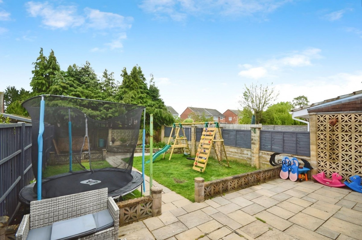 Battson Road, Bristol, BS14 8SW