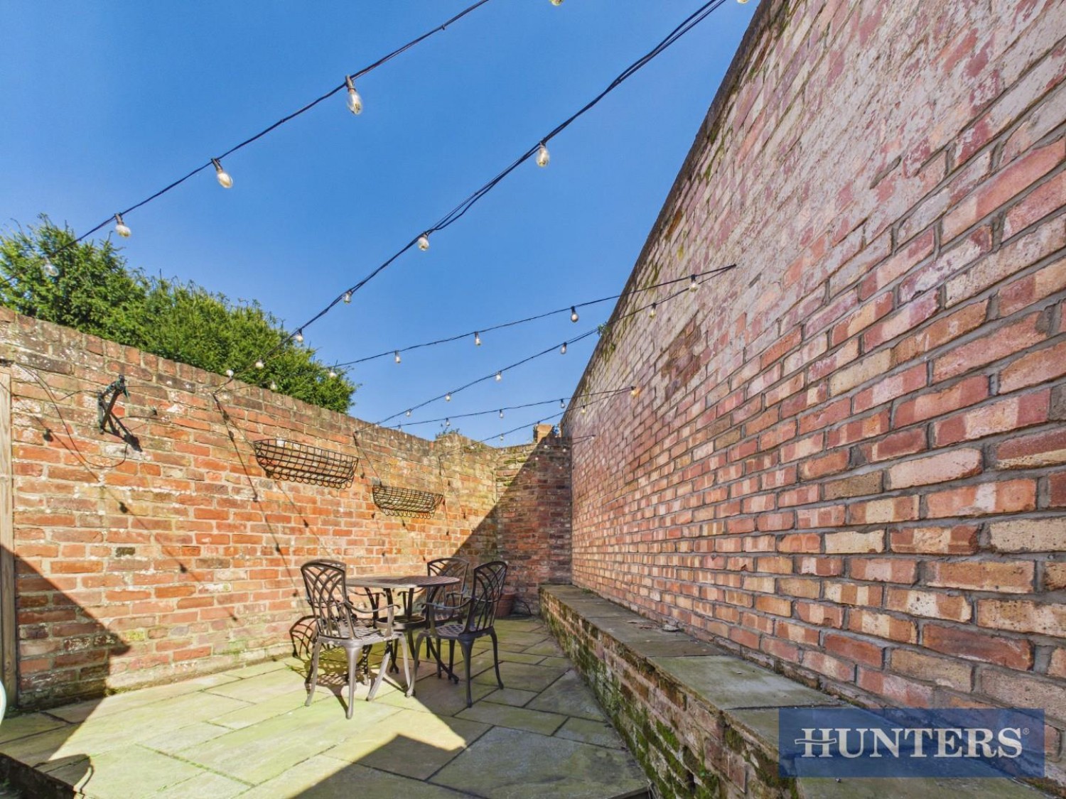 North Bar Without, Beverley, HU17 7AB