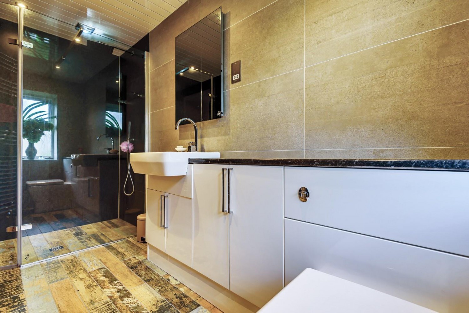 Brookhouse Gardens, Apperley Bridge