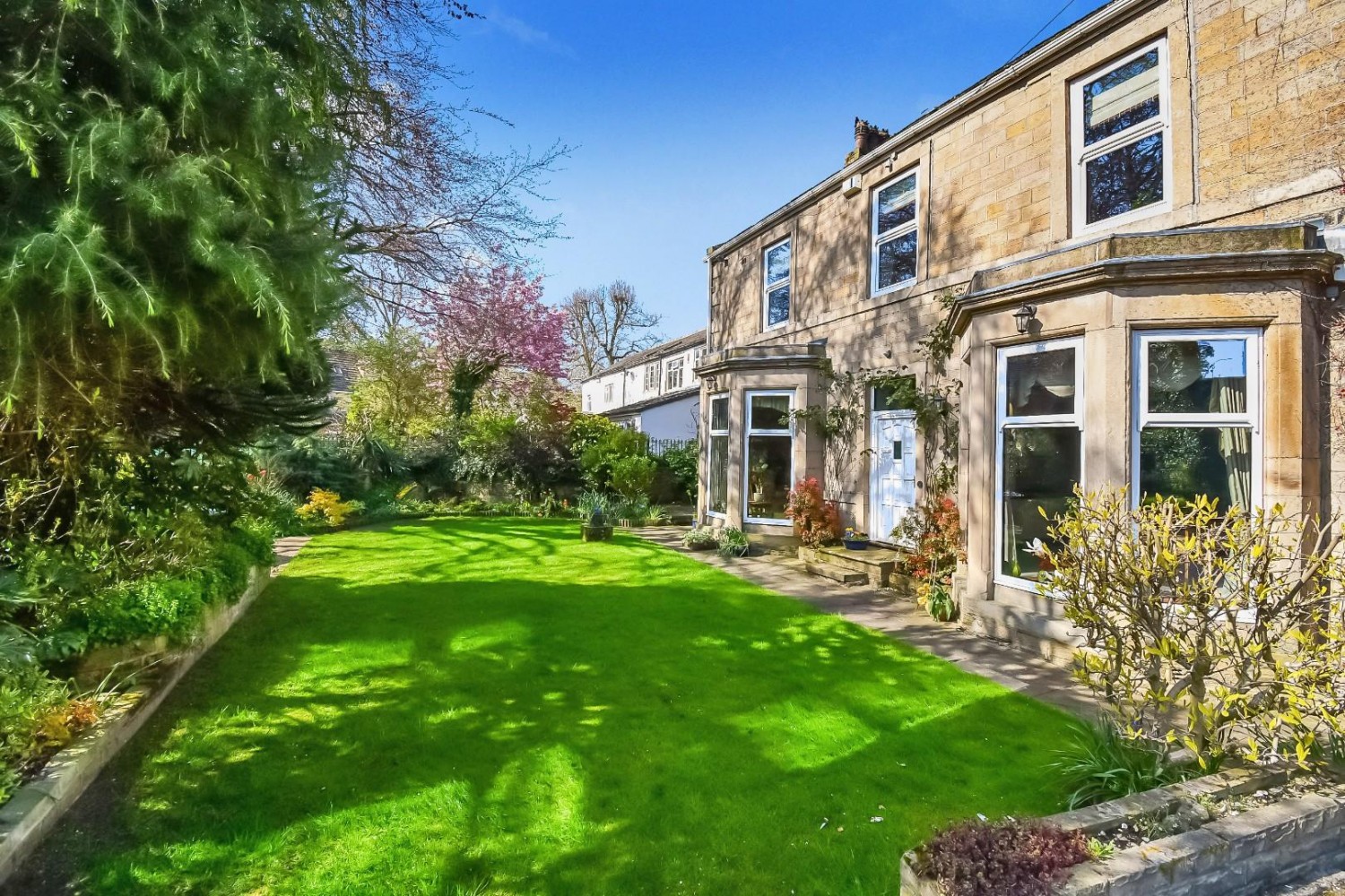 Brookhouse Gardens, Apperley Bridge