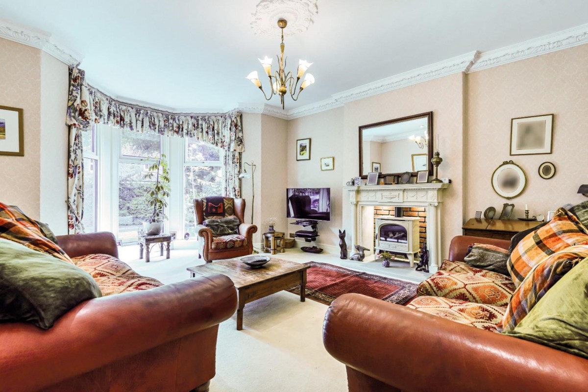 Brookhouse Gardens, Apperley Bridge