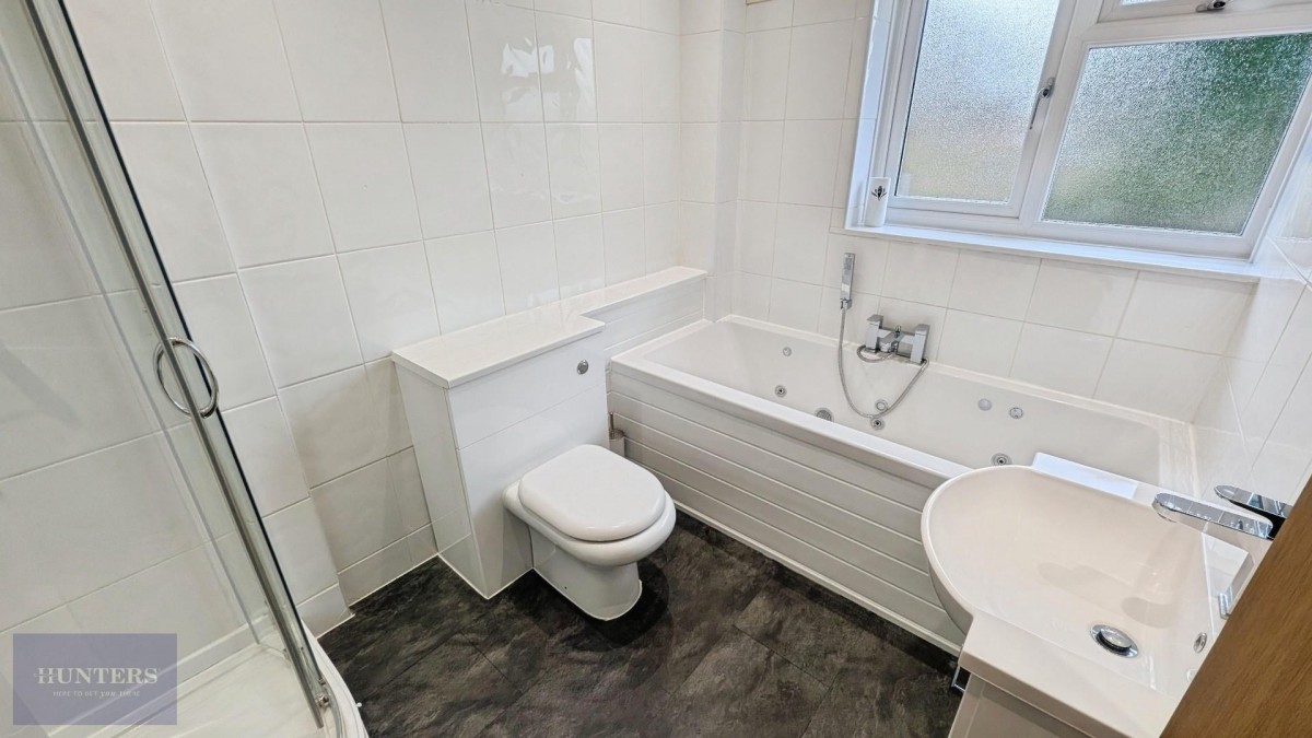 Redlands Close, Solihull B91 2LZ