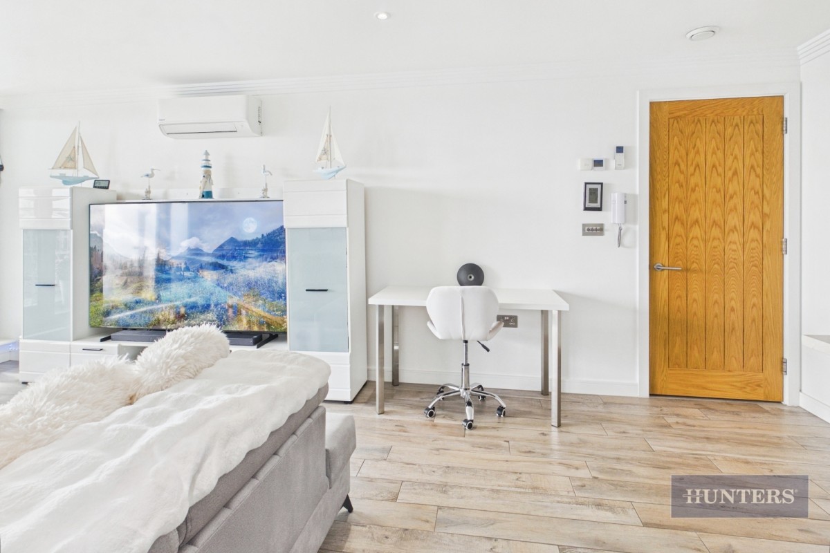 The Hawkins Tower, Admirals Quay Ocean Way, Southampton