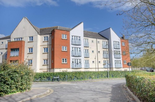 Arnold Road, Mangotsfield, Bristol, BS16 9LB