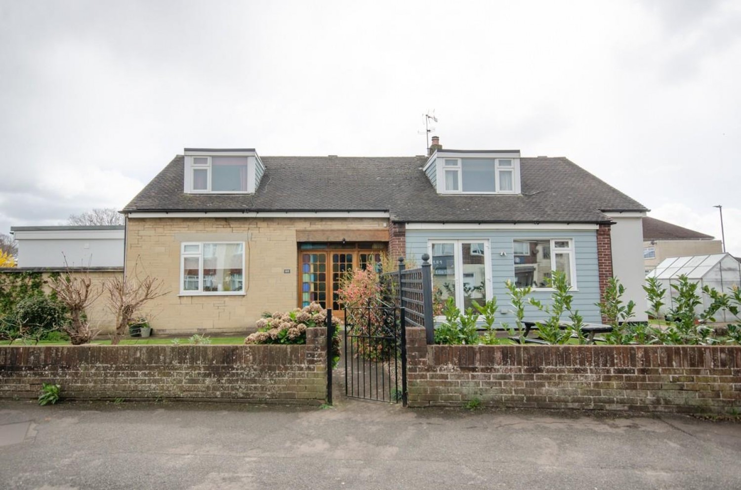 Quakers Road, Downend, Bristol, BS16 6NJ