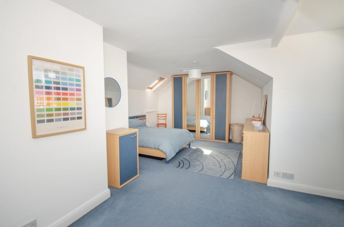 Quakers Road, Downend, Bristol, BS16 6NJ