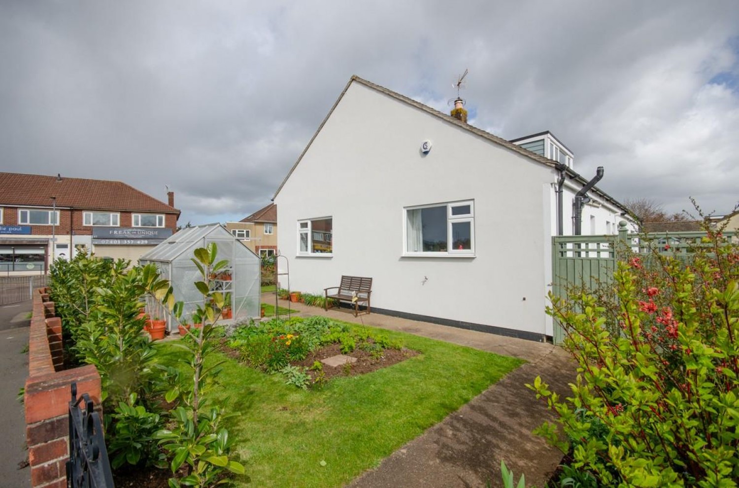 Quakers Road, Downend, Bristol, BS16 6NJ