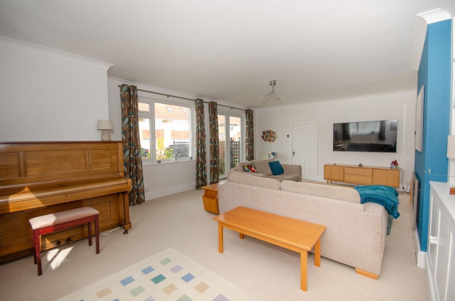 Quakers Road, Downend, Bristol, BS16 6NJ