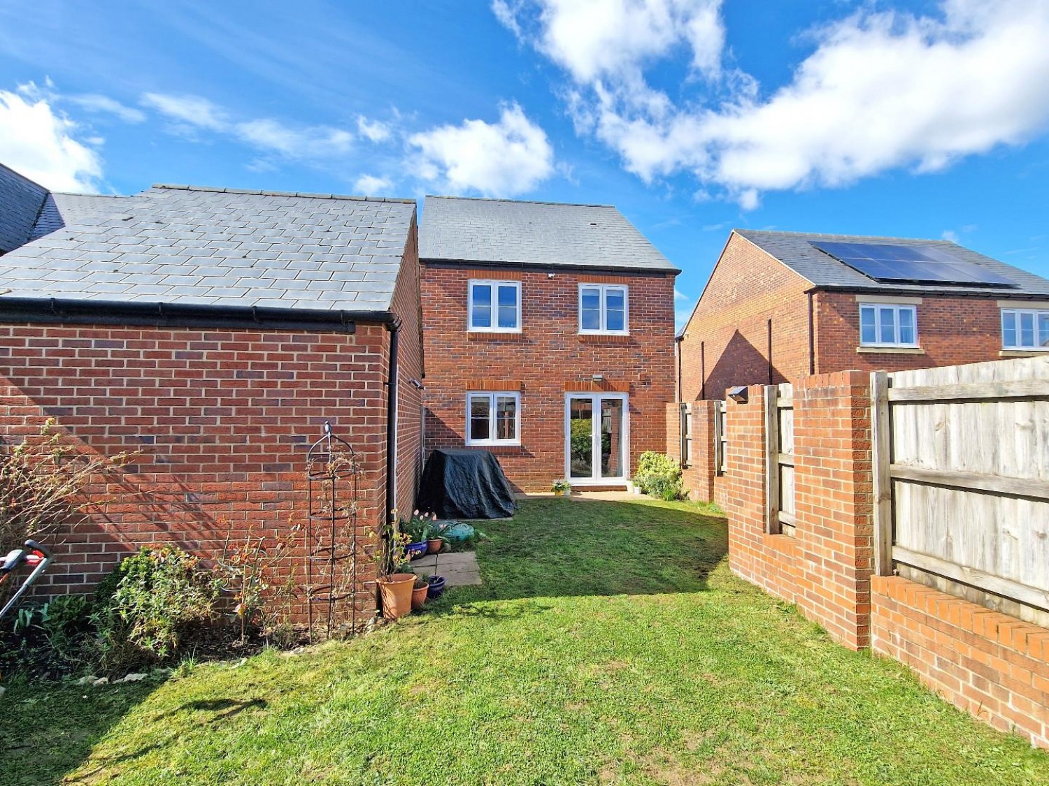 Izzard Road, Upper Heyford, Bicester