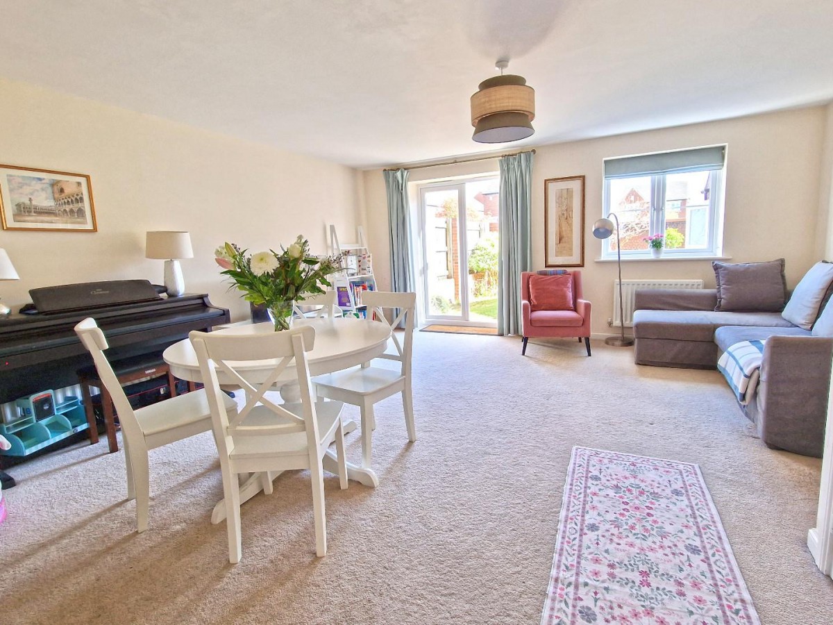 Izzard Road, Upper Heyford, Bicester