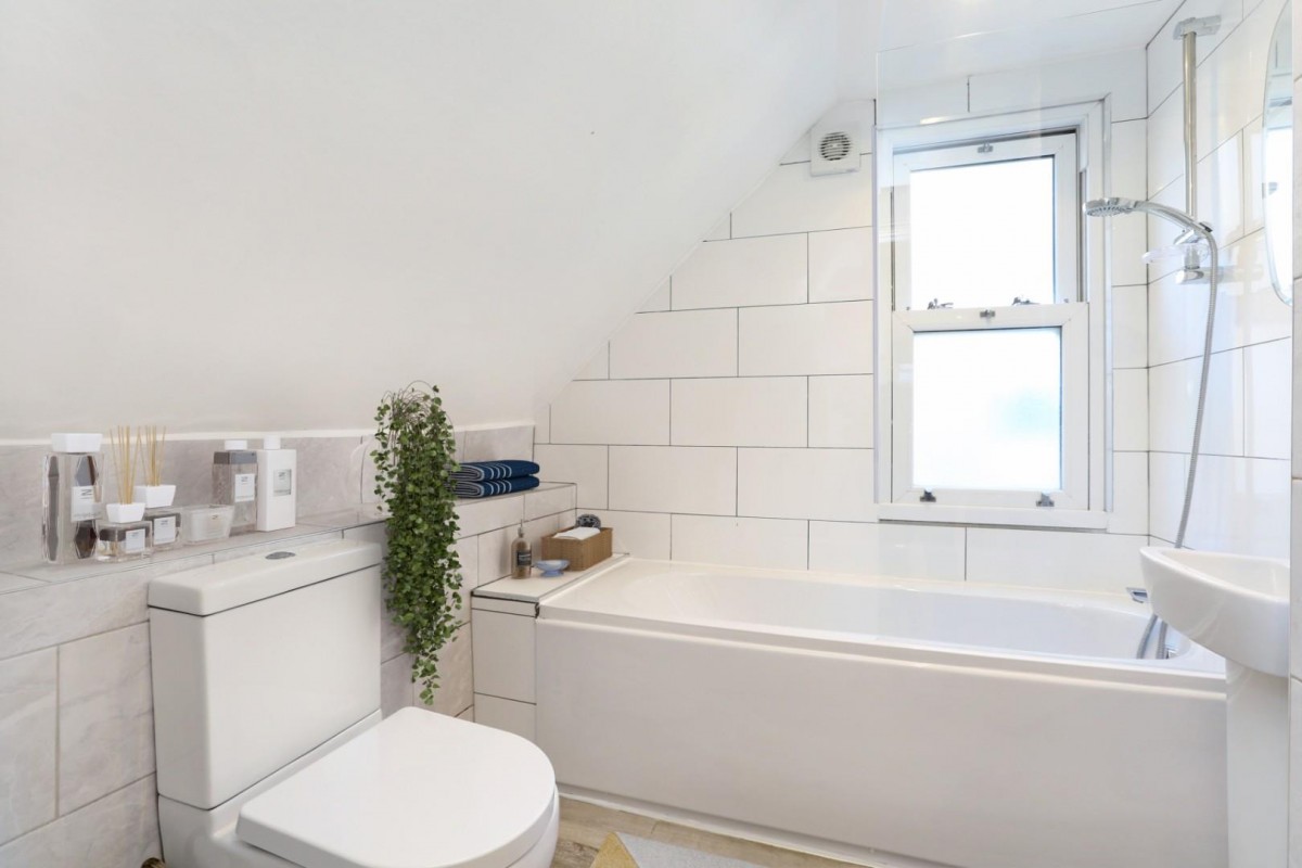 Hurstbourne Road, London, SE23