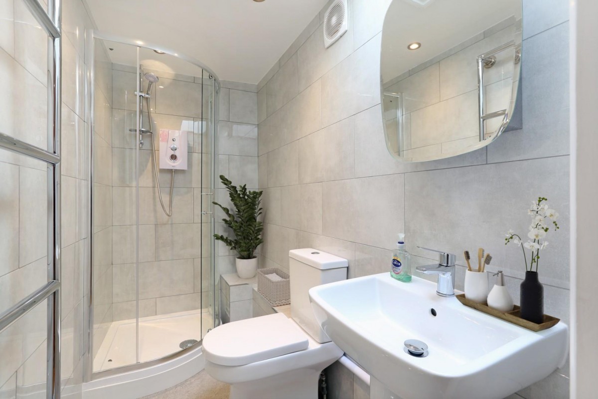 Hurstbourne Road, London, SE23