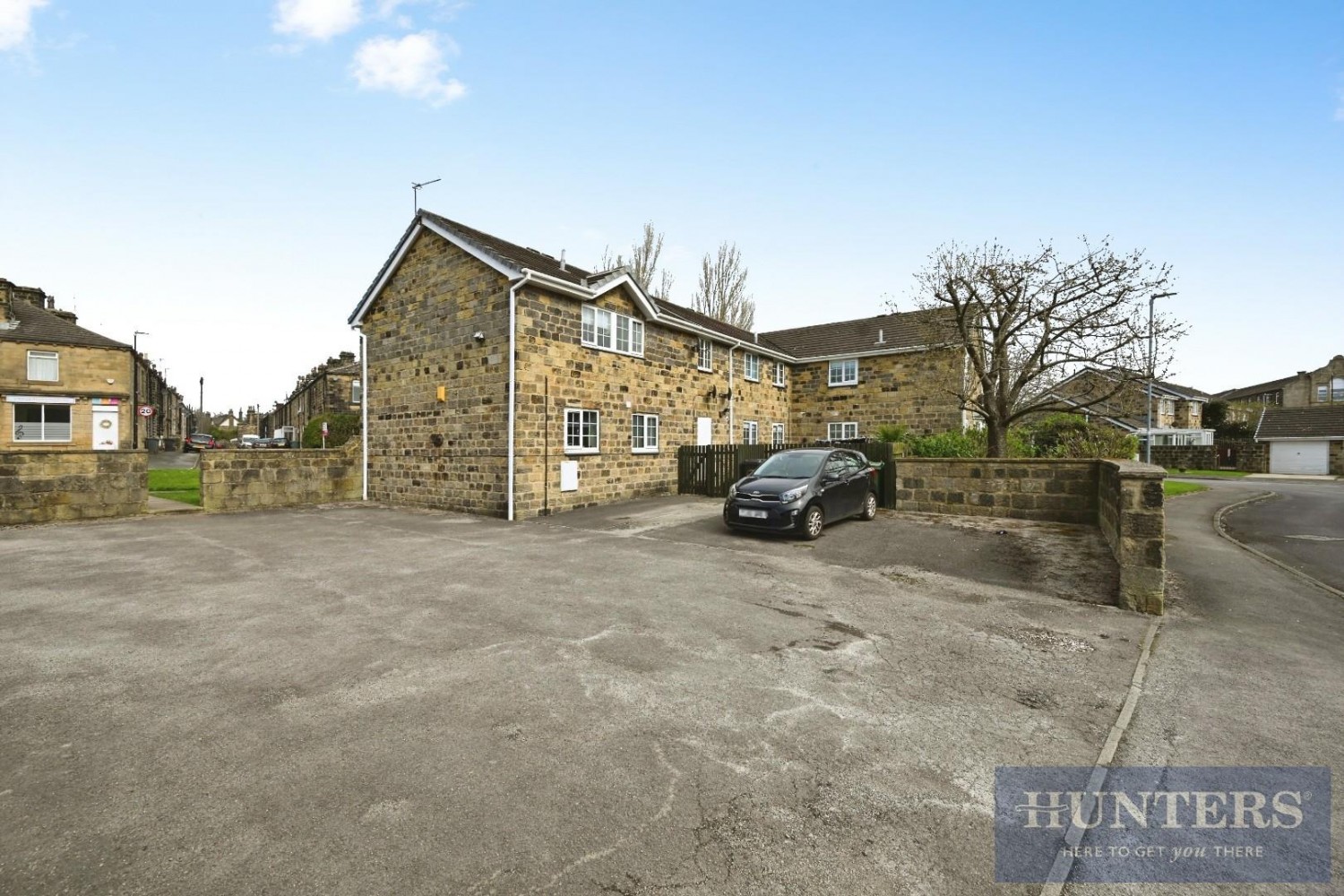 Lea Mill Park Drive, Yeadon, Leeds