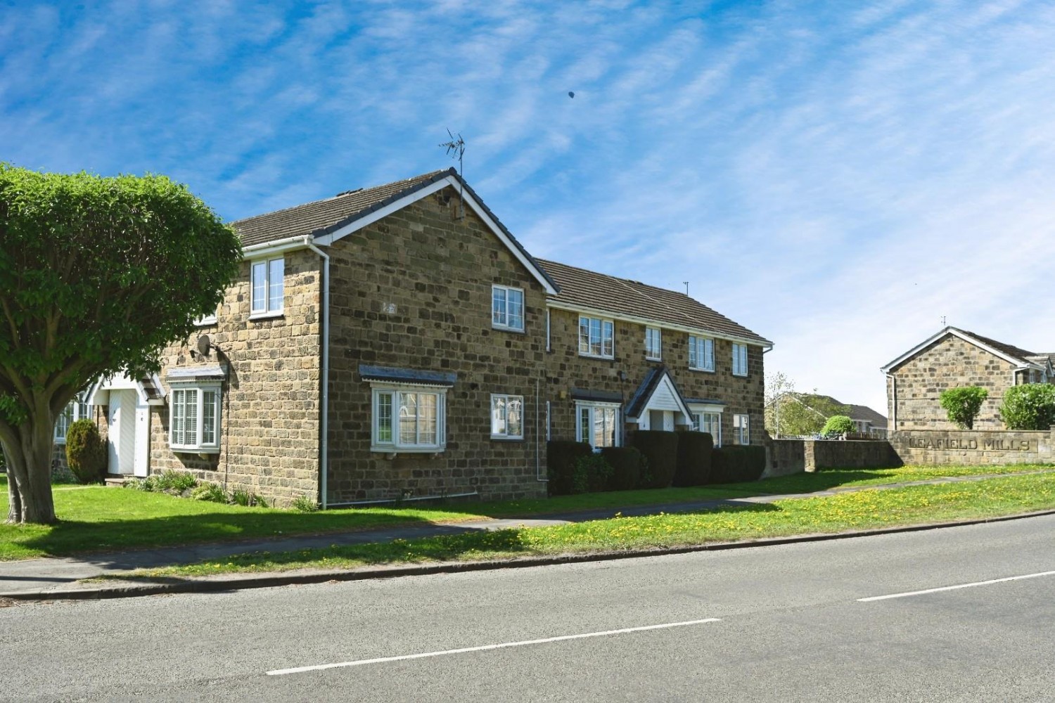 Lea Mill Park Drive, Yeadon, Leeds