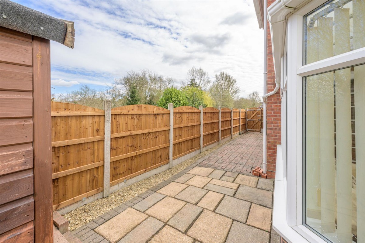 Campion Grove, Halesowen, B63 1HB
