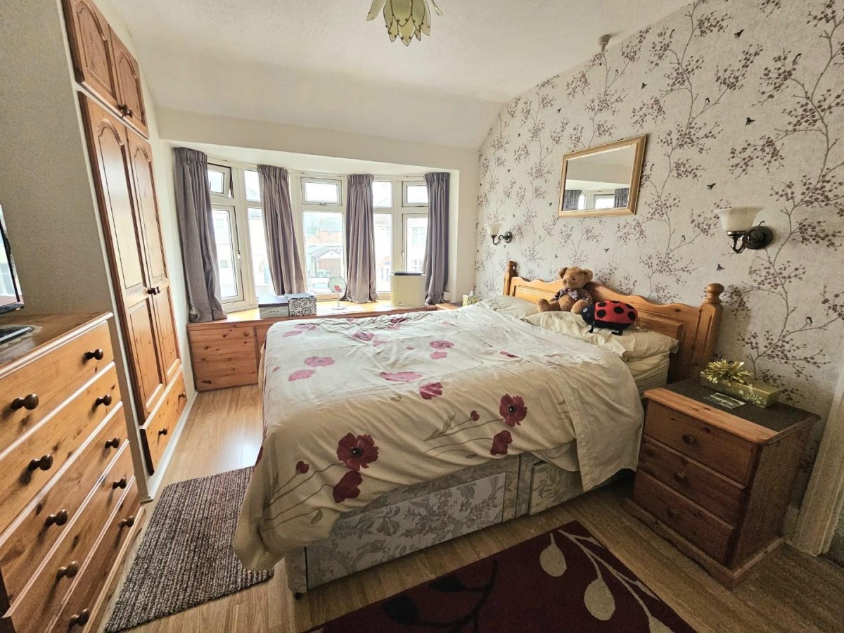 Box Road Avenue, Cam