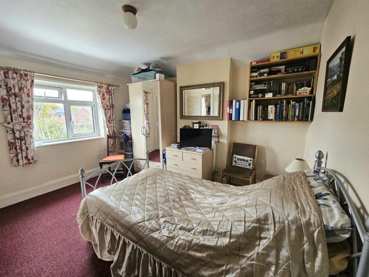 Box Road Avenue, Cam