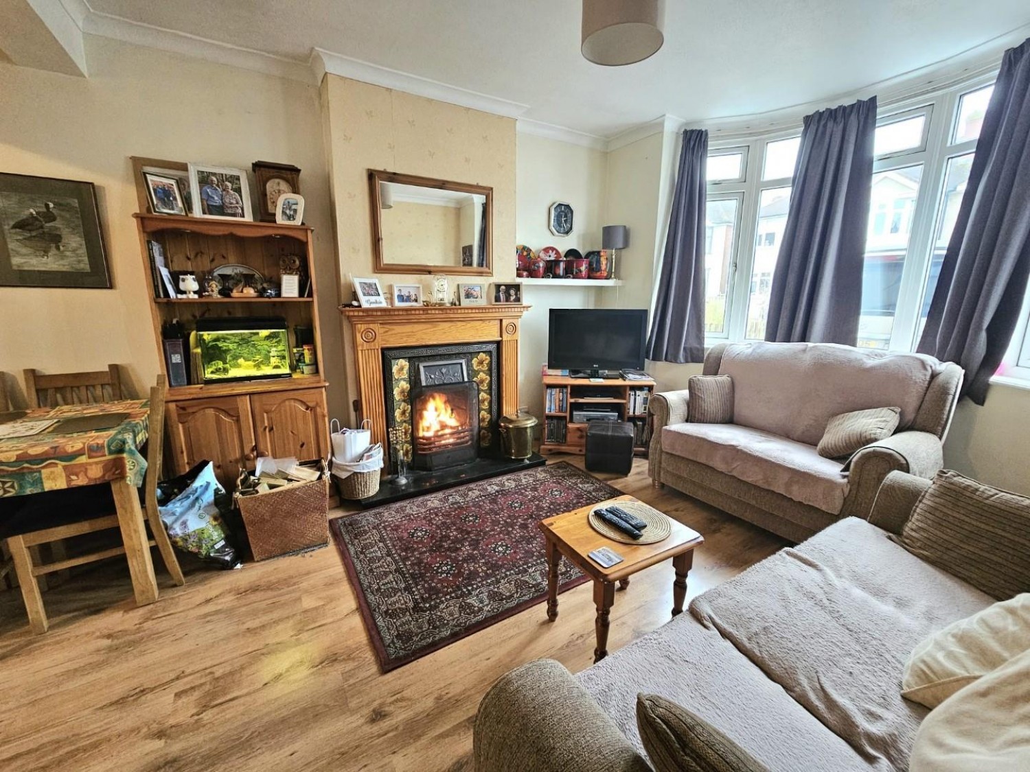 Box Road Avenue, Cam