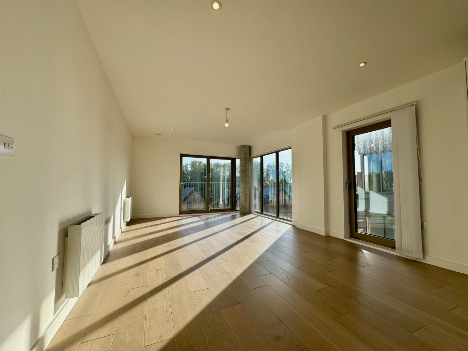 Betsom Place, Riverside Park,
