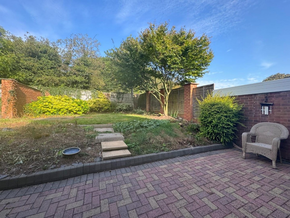 Giles Road, Lichfield, WS13 7JU