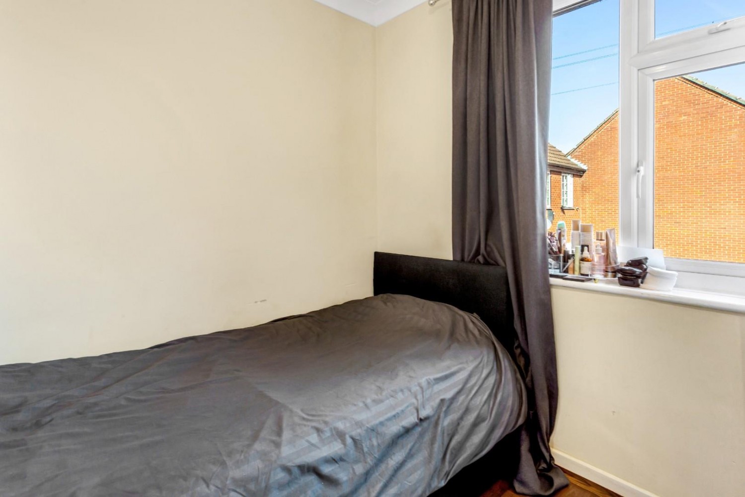 Andrewes Gardens, London