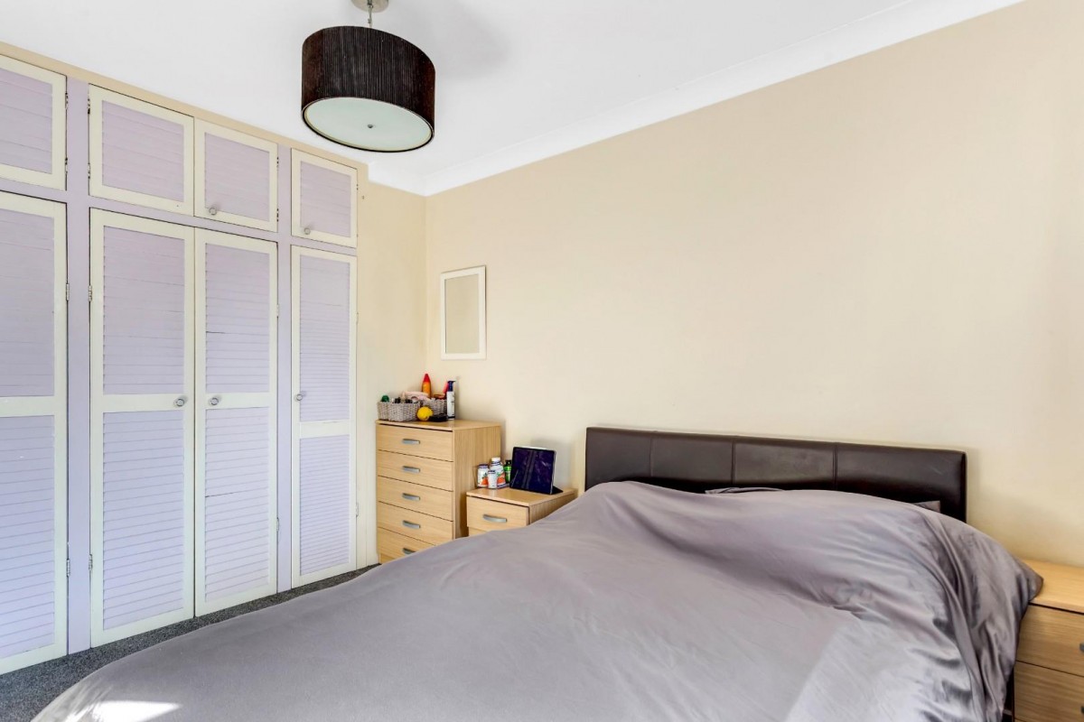 Andrewes Gardens, London