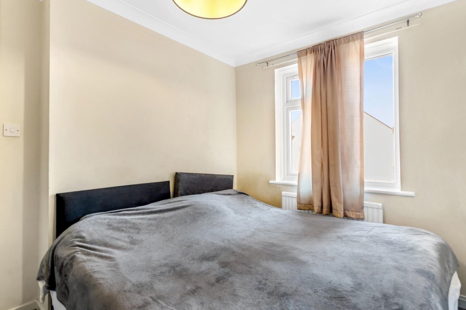 Andrewes Gardens, London