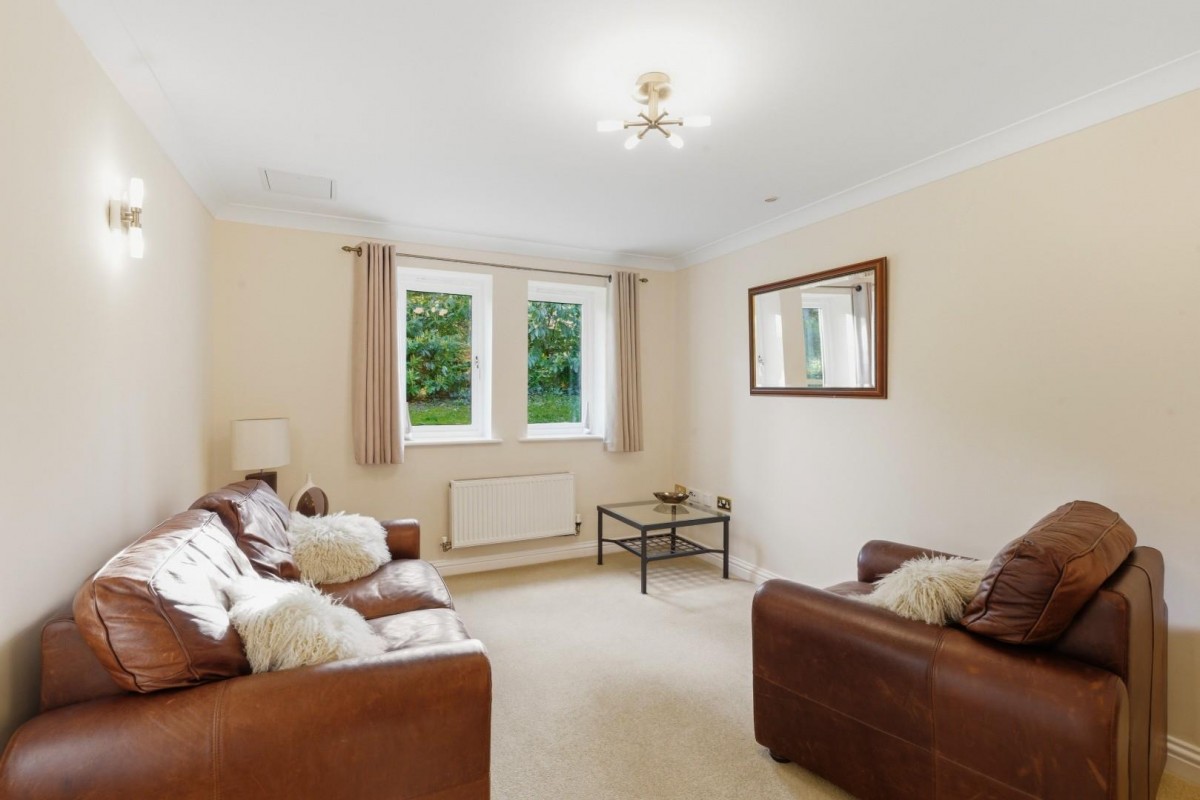 Parc Mont, 11 Park Avenue, Roundhay, Leeds